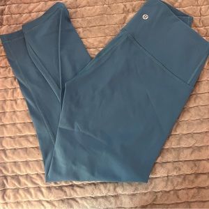 Lululemon tidewater teal Wunder under luxtreme size 6 23 inch inseam like new